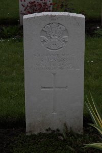 Guards Cemetery Windy Corner Cuinchy - Jenkins, S