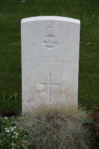 Guards Cemetery Windy Corner Cuinchy - Johnston, Robin Louis