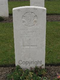 Guards Cemetery Windy Corner Cuinchy - Jones, John