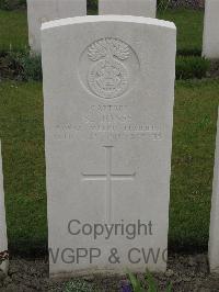 Guards Cemetery Windy Corner Cuinchy - Jones, Stanley