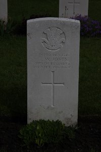 Guards Cemetery Windy Corner Cuinchy - Jones, Thomas William