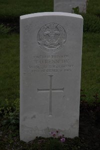 Guards Cemetery Windy Corner Cuinchy - Kennedy, T O