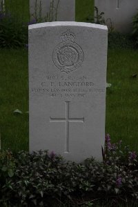 Guards Cemetery Windy Corner Cuinchy - Langford, C E