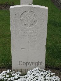 Guards Cemetery Windy Corner Cuinchy - Lonergan, E