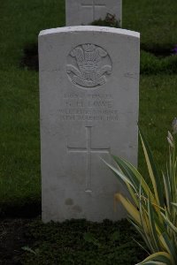 Guards Cemetery Windy Corner Cuinchy - Lowe, George Harry