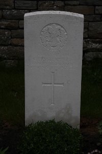 Guards Cemetery Windy Corner Cuinchy - MacKenzie, George Forrest