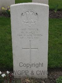 Guards Cemetery Windy Corner Cuinchy - MacKie, W