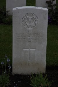 Guards Cemetery Windy Corner Cuinchy - MacKinnon, F J O