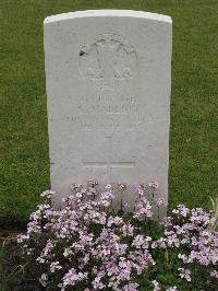 Guards Cemetery Windy Corner Cuinchy - Mallett, S