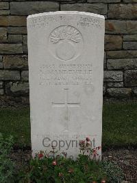 Guards Cemetery Windy Corner Cuinchy - Mandeville, A