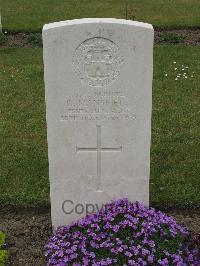 Guards Cemetery Windy Corner Cuinchy - Mansfield, C