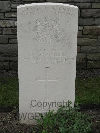 Guards Cemetery Windy Corner Cuinchy - McQuaker, D
