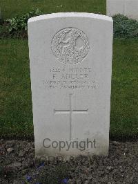 Guards Cemetery Windy Corner Cuinchy - Miller, F