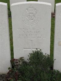 Guards Cemetery Windy Corner Cuinchy - Naylor, Alfred