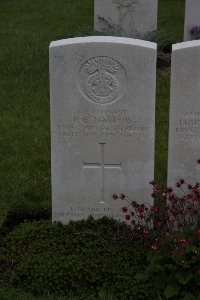 Guards Cemetery Windy Corner Cuinchy - Naylor, Rowland Edmund