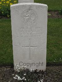 Guards Cemetery Windy Corner Cuinchy - Neale, H