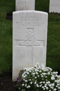 Guards Cemetery Windy Corner Cuinchy - Negus, E B