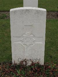 Guards Cemetery Windy Corner Cuinchy - Newland, F
