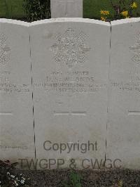 Guards Cemetery Windy Corner Cuinchy - Newlands, David