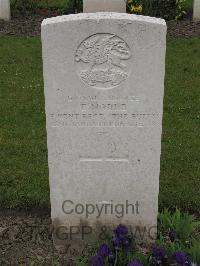 Guards Cemetery Windy Corner Cuinchy - Noble, E