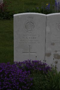 Guards Cemetery Windy Corner Cuinchy - Parr, E A