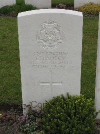 Guards Cemetery Windy Corner Cuinchy - Pausey, Edwin