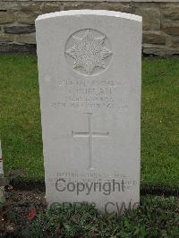 Guards Cemetery Windy Corner Cuinchy - Phelan, Thomas