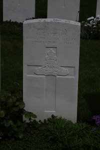 Guards Cemetery Windy Corner Cuinchy - Phelps, G E