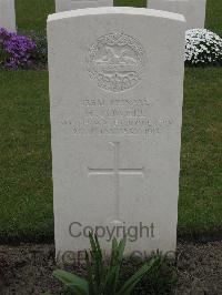 Guards Cemetery Windy Corner Cuinchy - Powell, H