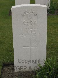 Guards Cemetery Windy Corner Cuinchy - Reid, W
