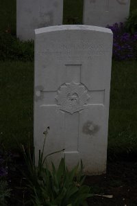 Guards Cemetery Windy Corner Cuinchy - Richardson, Eric Leslie