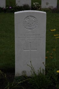 Guards Cemetery Windy Corner Cuinchy - Richmond, H C