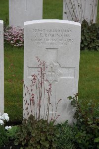 Guards Cemetery Windy Corner Cuinchy - Robinson, J R