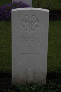 Guards Cemetery Windy Corner Cuinchy - Seeley, W A