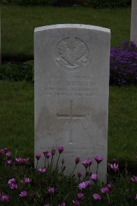 Guards Cemetery Windy Corner Cuinchy - Shenton, Frank Adams