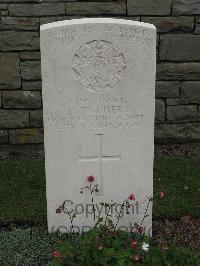Guards Cemetery Windy Corner Cuinchy - Shepherd, B