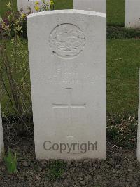 Guards Cemetery Windy Corner Cuinchy - Sims, F