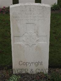 Guards Cemetery Windy Corner Cuinchy - Sinclair, W