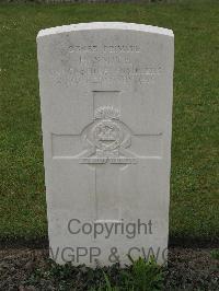 Guards Cemetery Windy Corner Cuinchy - Smith, E
