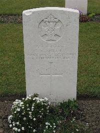 Guards Cemetery Windy Corner Cuinchy - Smith, R