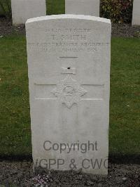 Guards Cemetery Windy Corner Cuinchy - Smith, T