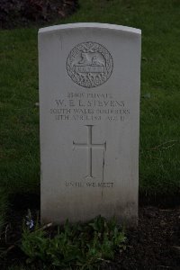 Guards Cemetery Windy Corner Cuinchy - Stevens, William Lewis