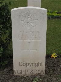 Guards Cemetery Windy Corner Cuinchy - Strachan, J