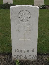 Guards Cemetery Windy Corner Cuinchy - Synott, J