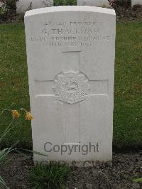 Guards Cemetery Windy Corner Cuinchy - Thackham, G