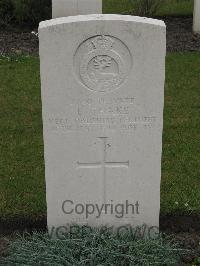 Guards Cemetery Windy Corner Cuinchy - Thake, E