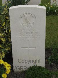 Guards Cemetery Windy Corner Cuinchy - Thomson, D