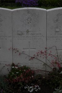 Guards Cemetery Windy Corner Cuinchy - Thomson, William Mann