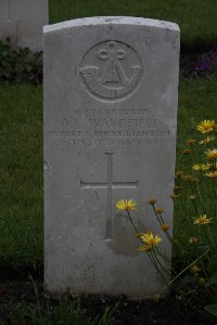 Guards Cemetery Windy Corner Cuinchy - Wakefield, O C