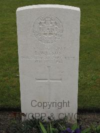 Guards Cemetery Windy Corner Cuinchy - Watson, R